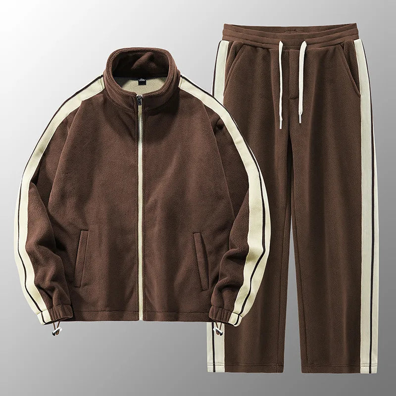 Plush Stride Fleece Set